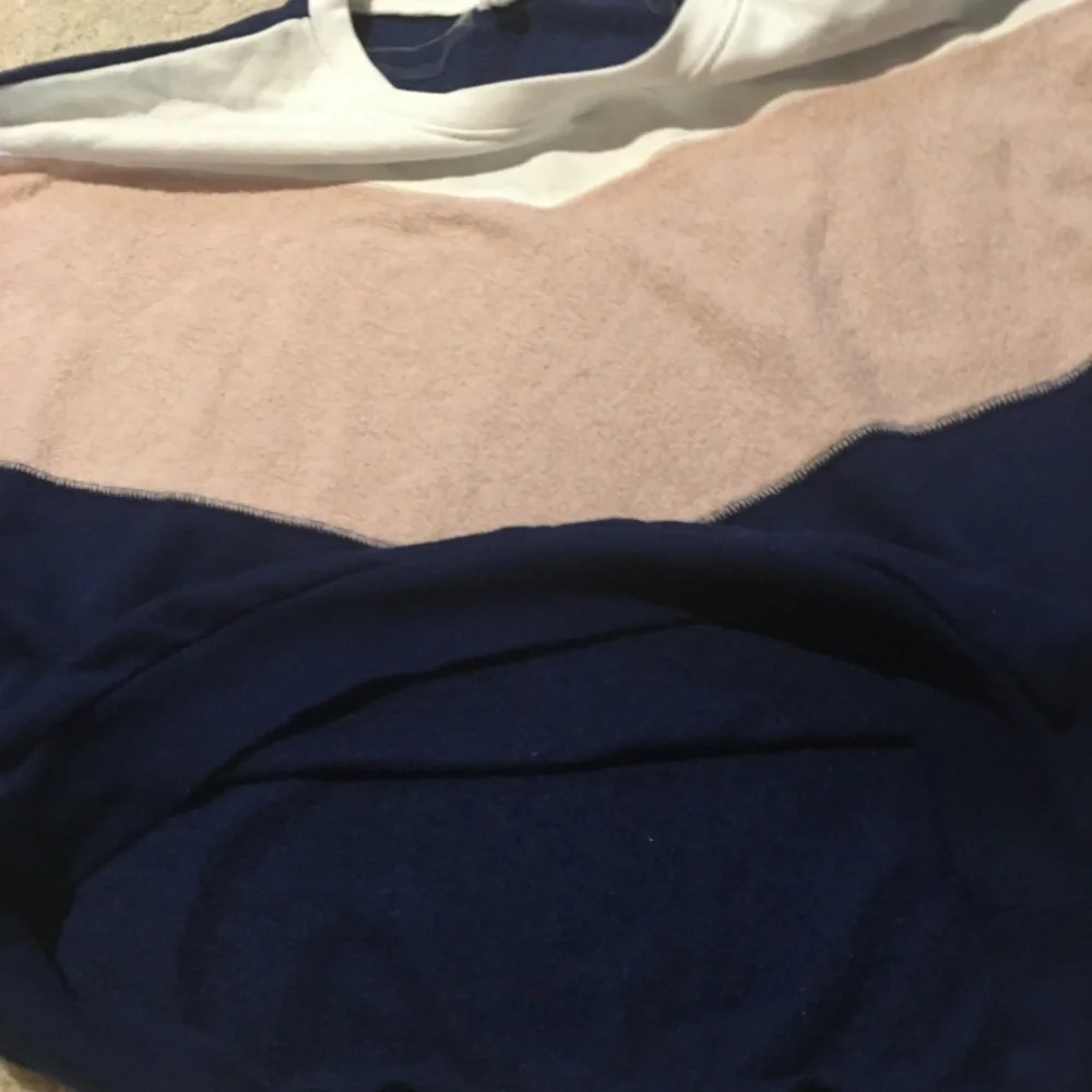 Flirtitude Active Sweatshirt - Picture 3 of 3